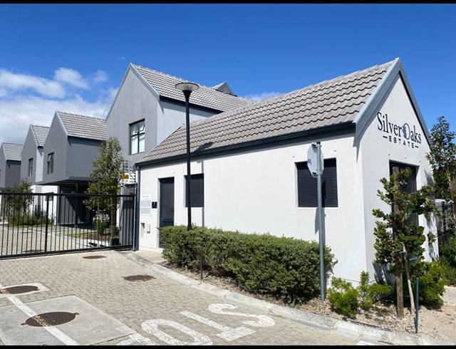 3 BEDROOM DUPLEX FOR SALE IN SILVER OAKS